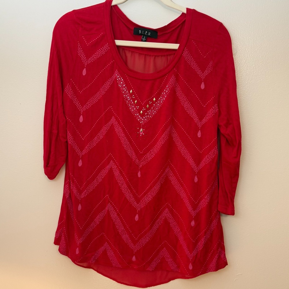 B.L.E.U. Womens Small Blouse Red with Sequin Accents Pullover 3/4 Sleeves